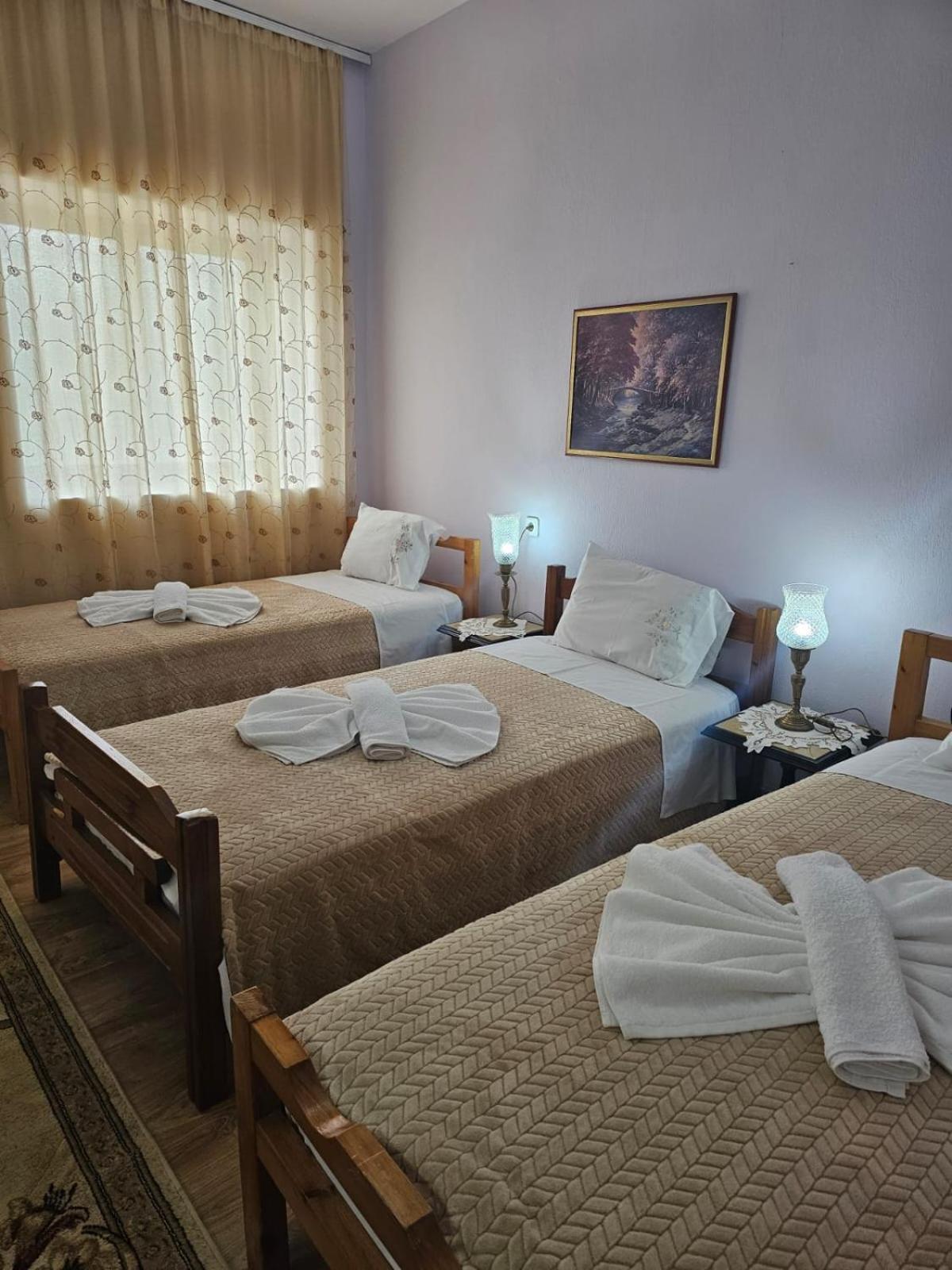 Luigi Guest House Gjirokastër Eksteriør billede