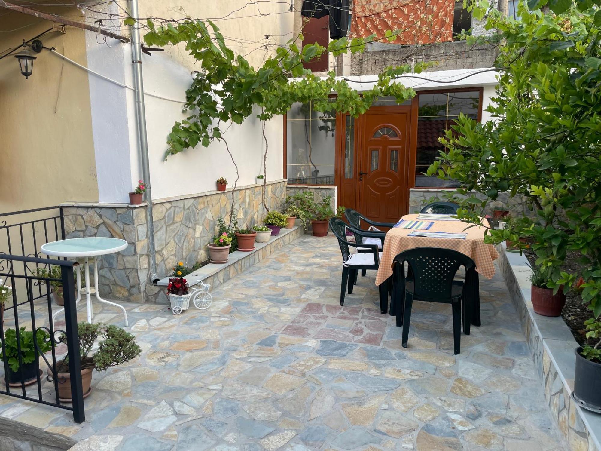 Luigi Guest House Gjirokastër Eksteriør billede