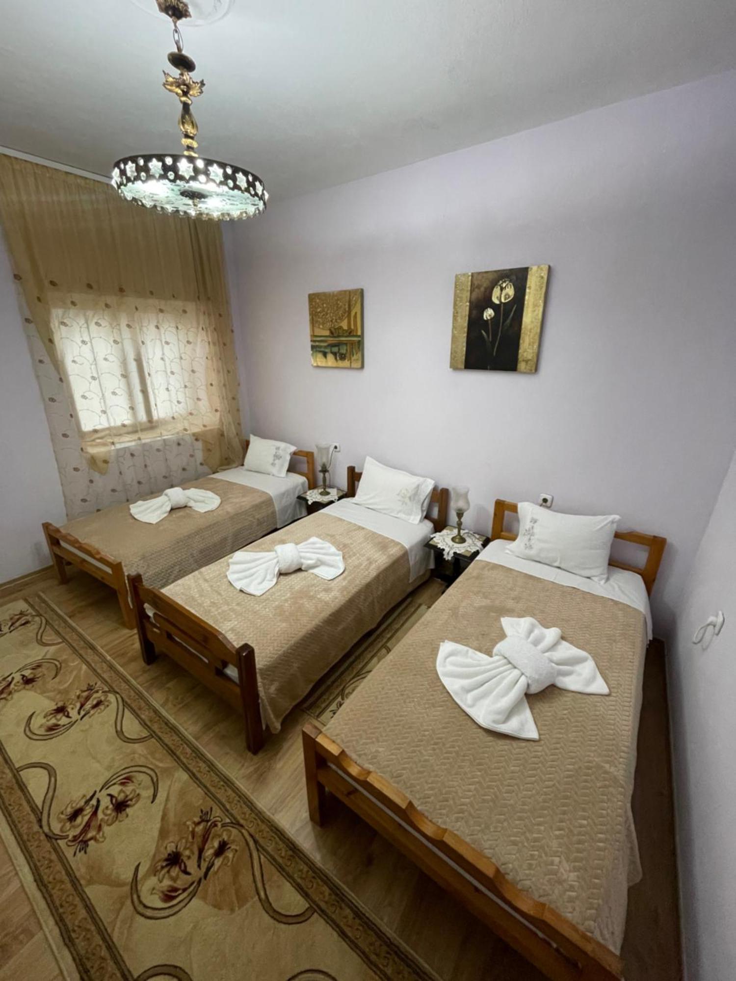 Luigi Guest House Gjirokastër Eksteriør billede