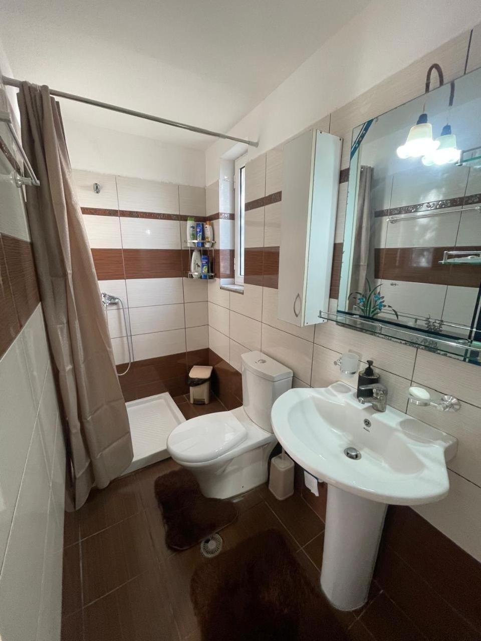 Luigi Guest House Gjirokastër Eksteriør billede