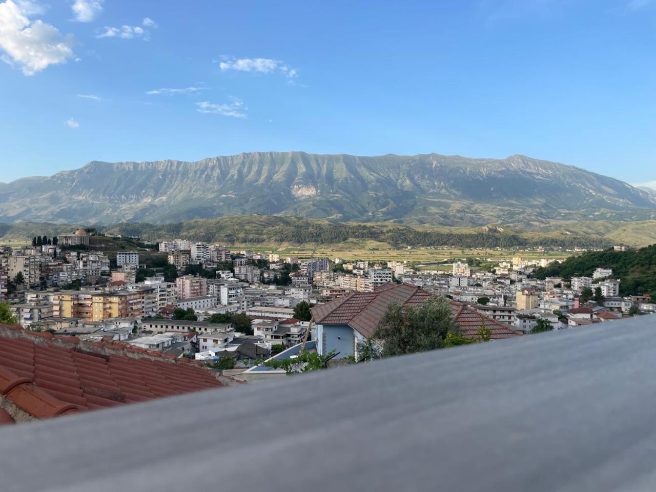 Luigi Guest House Gjirokastër Eksteriør billede